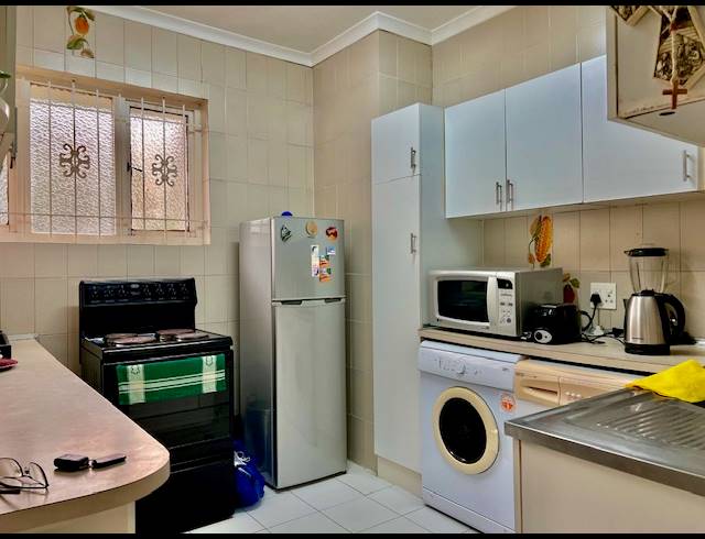 1.5 BEDROOM APARTMENT SOLD IN MORNINGSIDE